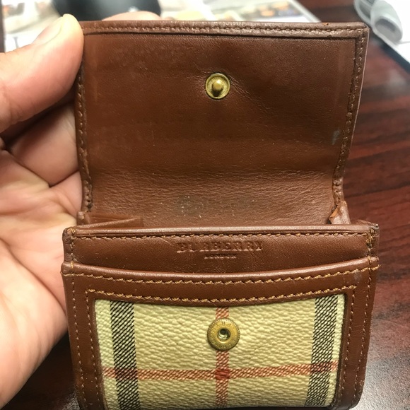 Burberry coin case - Picture 3 of 5